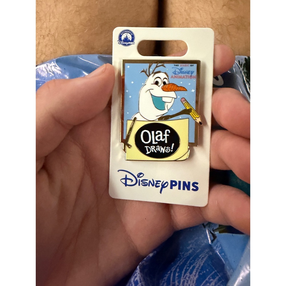 Disney Parks Frozen Olaf Draws The Magic of Disney Animation Trading Pin NEW